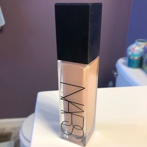 NARS Natural Radiant Longwear Foundation